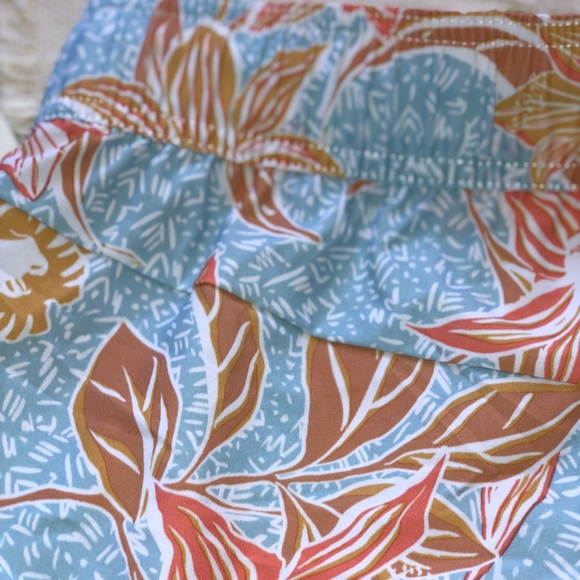 ROXY Island In The Sun 2" Boardshorts for Spring - Picture 3 of 4